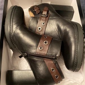 naturalizer black ankle boots size 8 women lightly worn